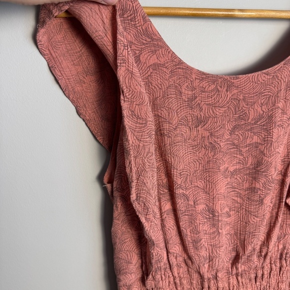 O'Neill Women's 100% Viscose Crinkle With Print Woven Mini Dress Peachy-Rose M - Picture 3 of 16